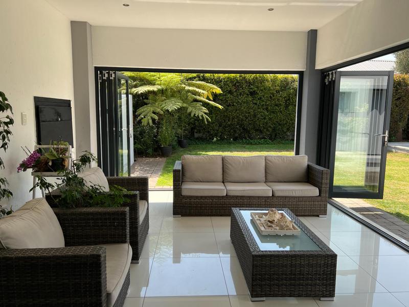 To Let 3 Bedroom Property for Rent in Midstream Estate Gauteng