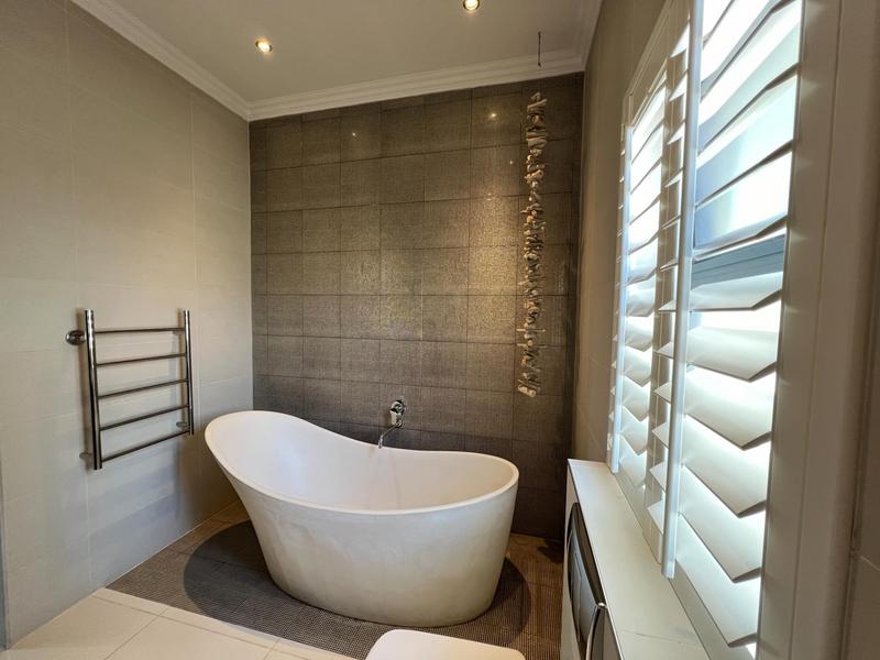 To Let 3 Bedroom Property for Rent in Midstream Estate Gauteng