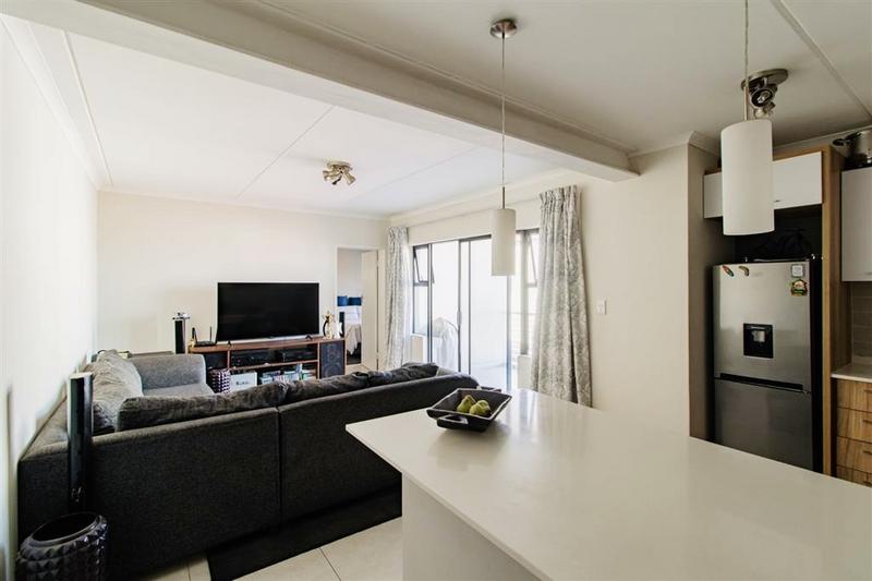 1 Bedroom Property for Sale in Edenvale Gauteng
