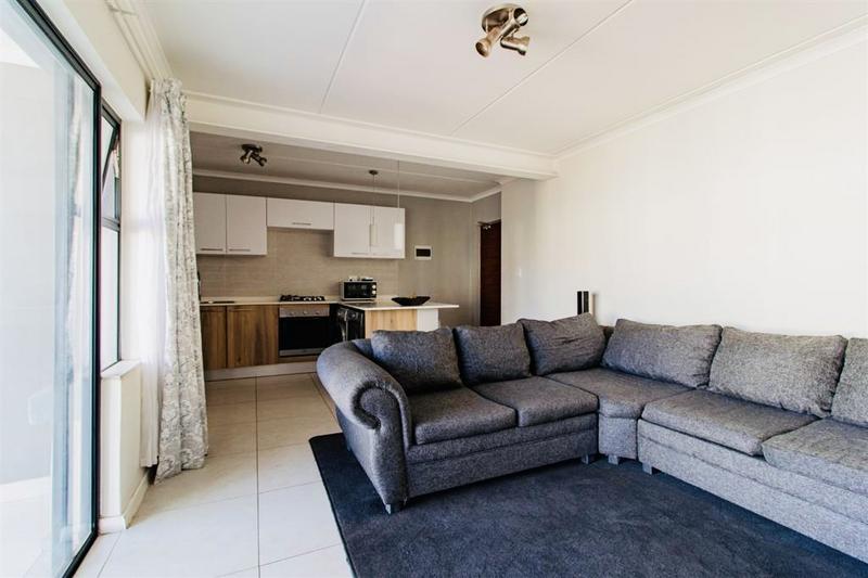 1 Bedroom Property for Sale in Edenvale Gauteng