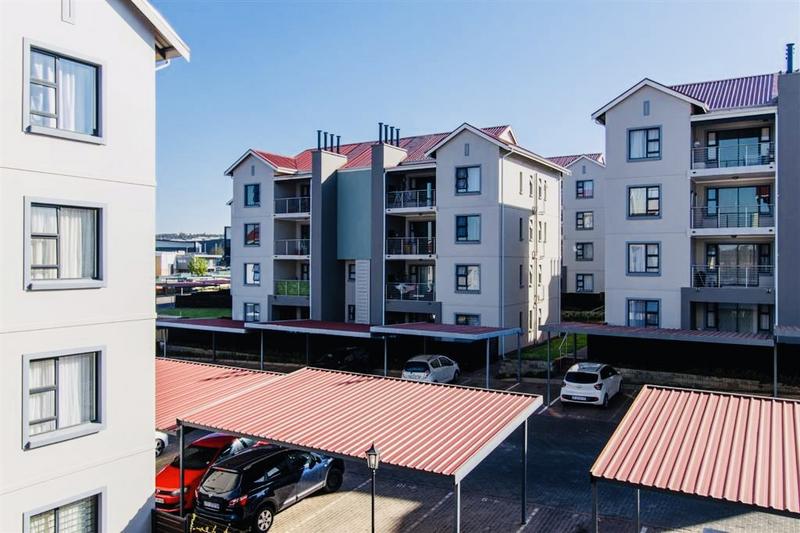 1 Bedroom Property for Sale in Edenvale Gauteng