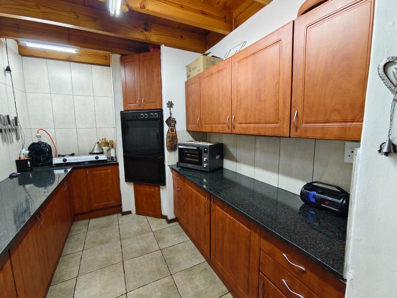5 Bedroom Property for Sale in Doornpoort Gauteng