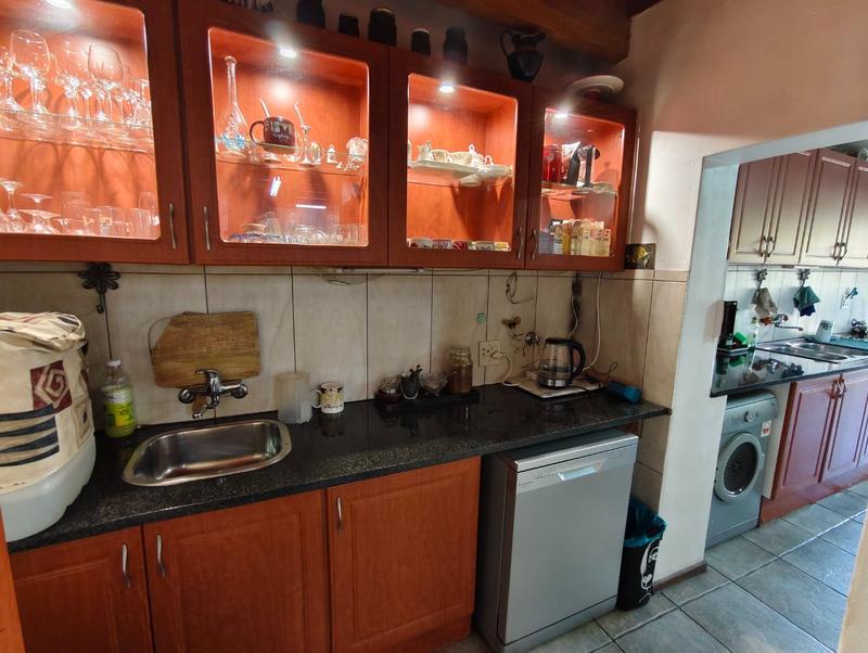5 Bedroom Property for Sale in Doornpoort Gauteng