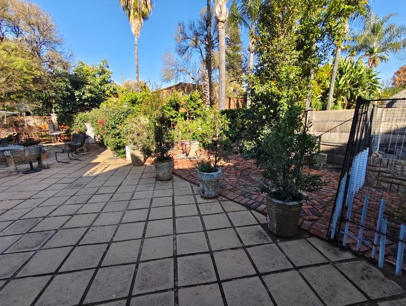 5 Bedroom Property for Sale in Doornpoort Gauteng