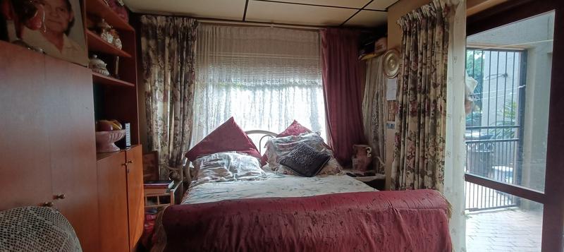 5 Bedroom Property for Sale in Sinoville Gauteng