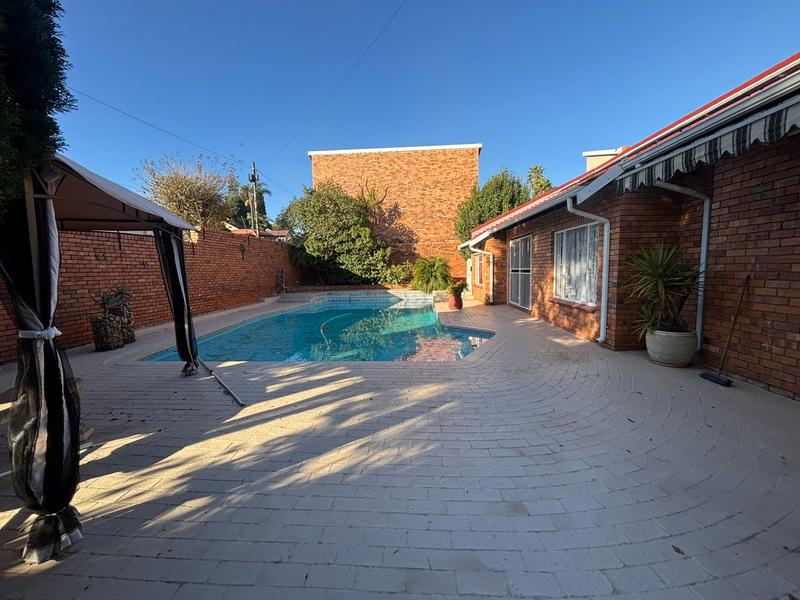 3 Bedroom Property for Sale in Bergbron Gauteng