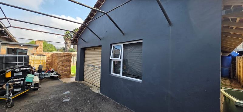 5 Bedroom Property for Sale in Florentia Gauteng