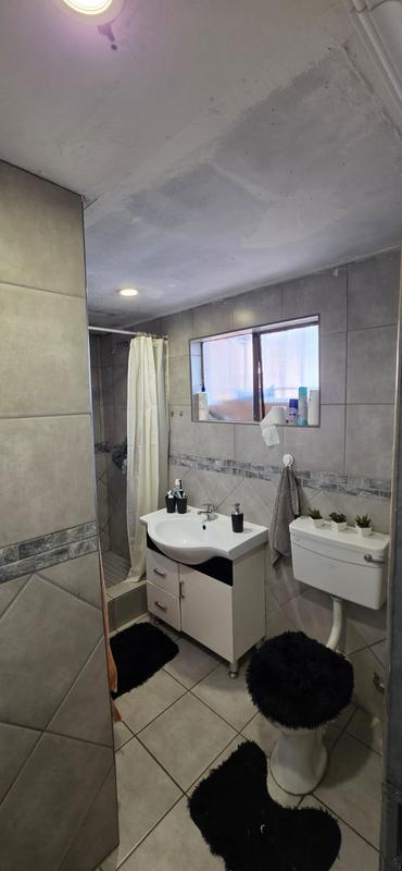 5 Bedroom Property for Sale in Florentia Gauteng
