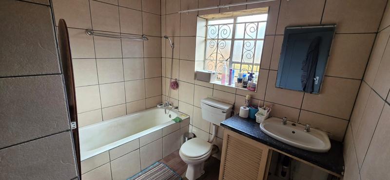 5 Bedroom Property for Sale in Florentia Gauteng