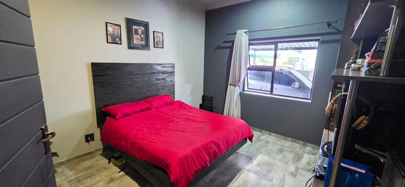 5 Bedroom Property for Sale in Florentia Gauteng