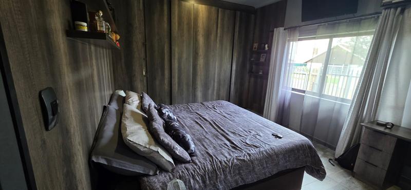 5 Bedroom Property for Sale in Florentia Gauteng