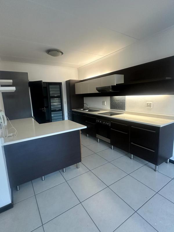 To Let 2 Bedroom Property for Rent in Greenstone Hill Gauteng