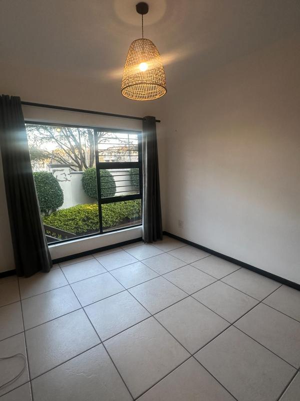 To Let 2 Bedroom Property for Rent in Greenstone Hill Gauteng