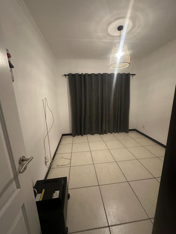 To Let 2 Bedroom Property for Rent in Greenstone Hill Gauteng