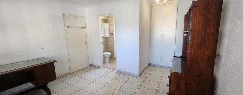 1 Bedroom Property for Sale in Bedford Gardens Gauteng