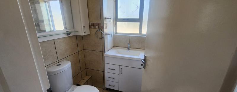 1 Bedroom Property for Sale in Bedford Gardens Gauteng