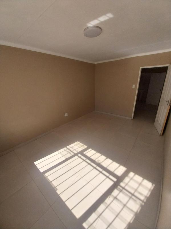 To Let 1 Bedroom Property for Rent in Laudium Gauteng