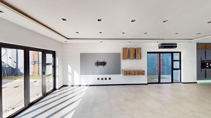 4 Bedroom Property for Sale in Sunward Park Gauteng