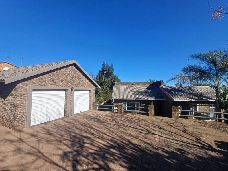 3 Bedroom Property for Sale in Roodekrans Gauteng