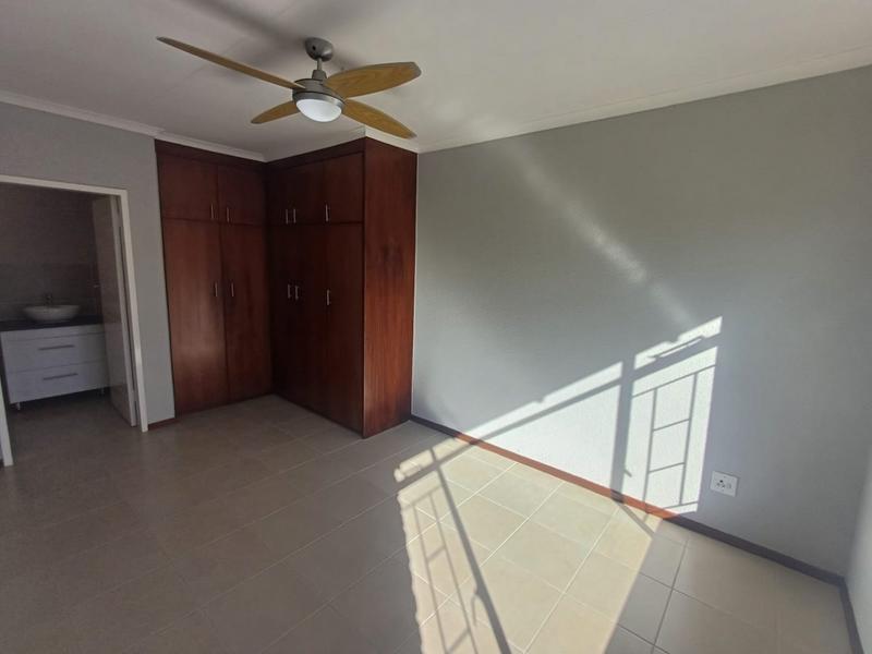 3 Bedroom Property for Sale in Roodekrans Gauteng