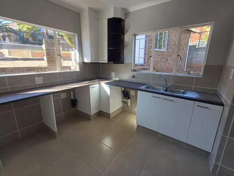 3 Bedroom Property for Sale in Roodekrans Gauteng