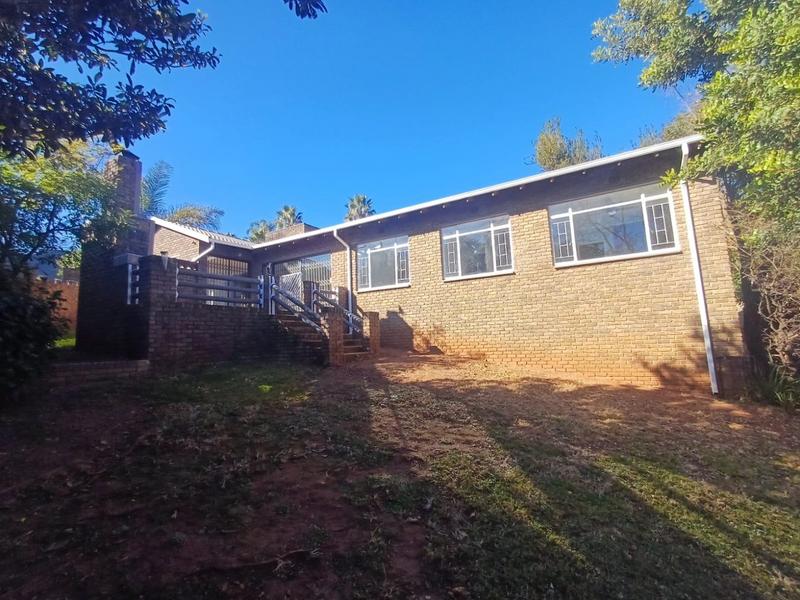 3 Bedroom Property for Sale in Roodekrans Gauteng