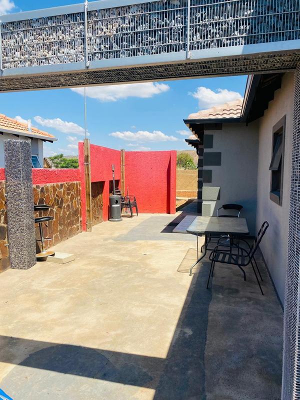 3 Bedroom Property for Sale in Kirkney Gauteng