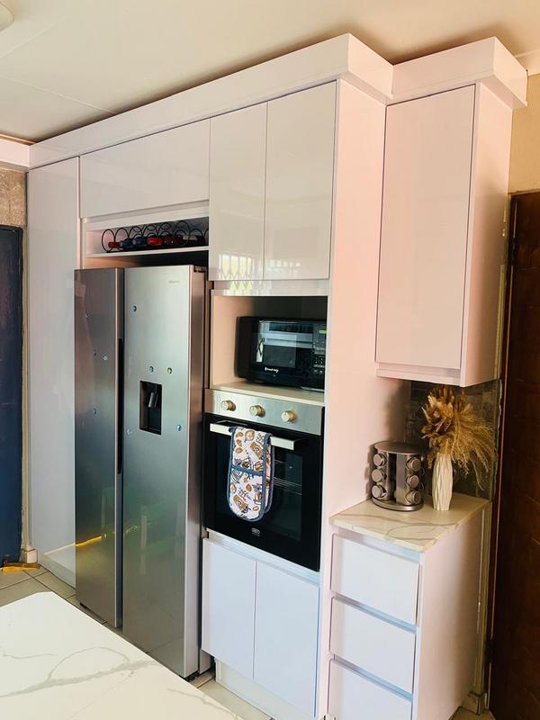 3 Bedroom Property for Sale in Kirkney Gauteng