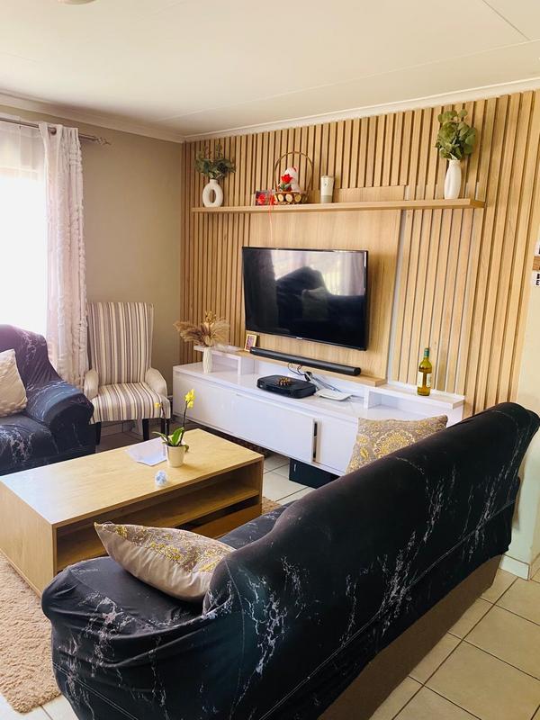 3 Bedroom Property for Sale in Kirkney Gauteng