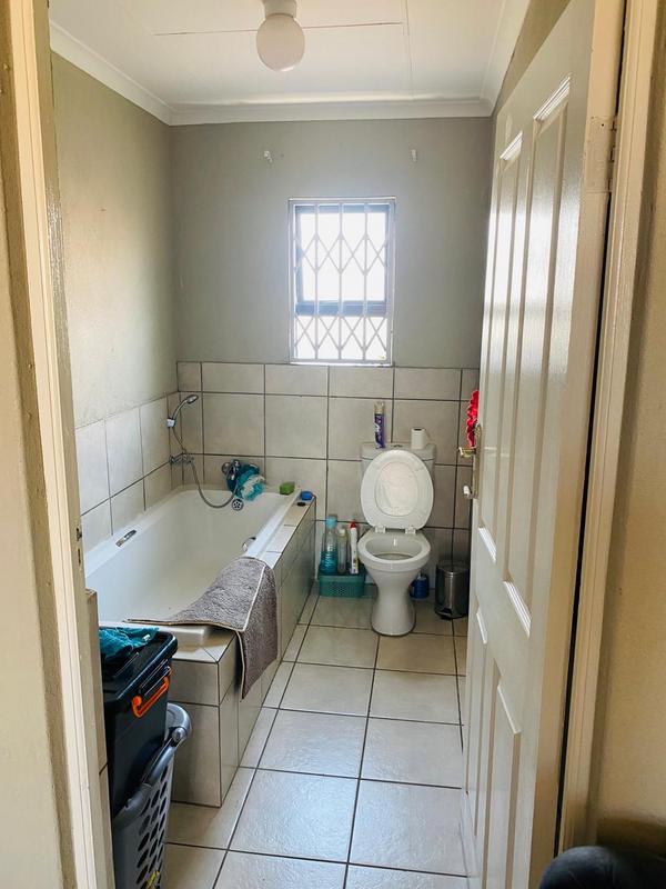 3 Bedroom Property for Sale in Kirkney Gauteng