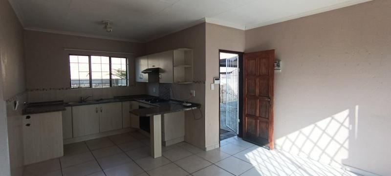 2 Bedroom Property for Sale in Greenhills Gauteng