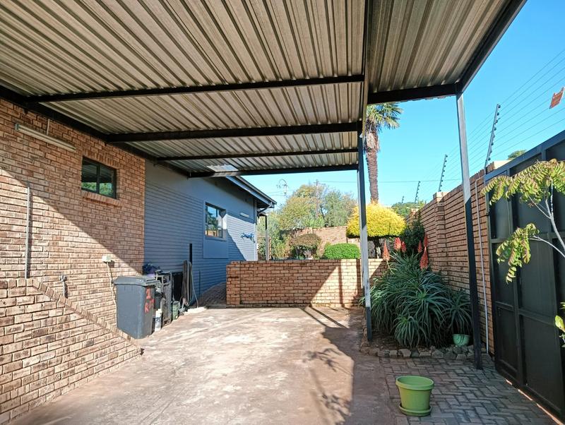 To Let commercial Property for Rent in Monument Gauteng