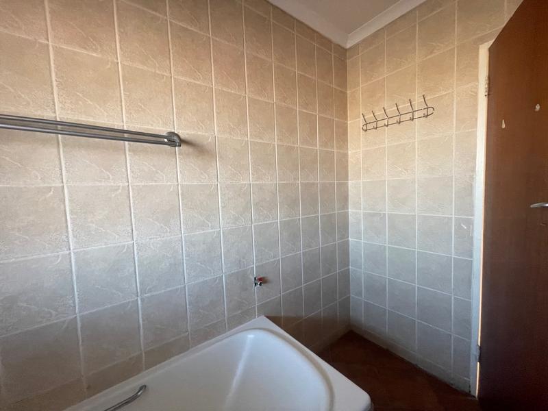 To Let 2 Bedroom Property for Rent in Noordheuwel Gauteng