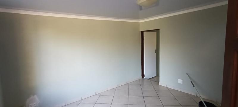 To Let 2 Bedroom Property for Rent in Poortview Gauteng