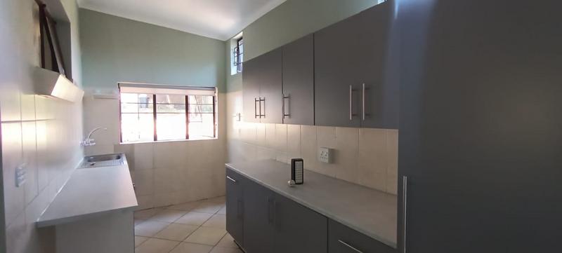 To Let 2 Bedroom Property for Rent in Poortview Gauteng