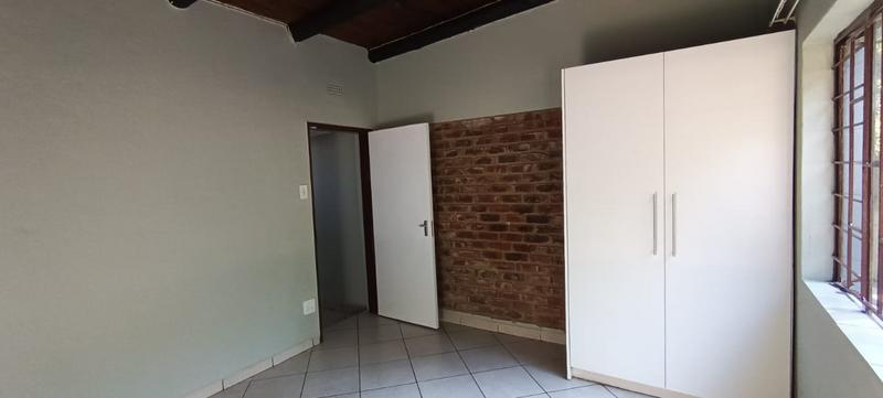 To Let 2 Bedroom Property for Rent in Poortview Gauteng