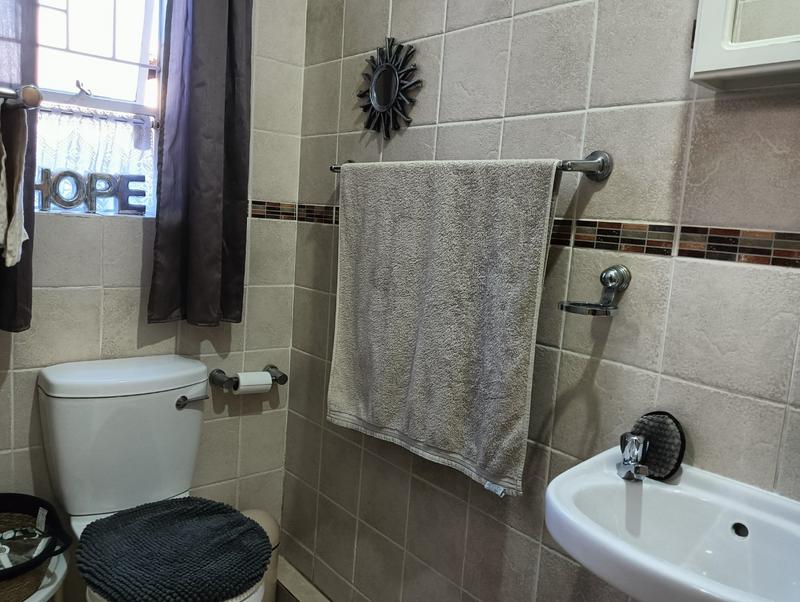 To Let 2 Bedroom Property for Rent in Rangeview Gauteng