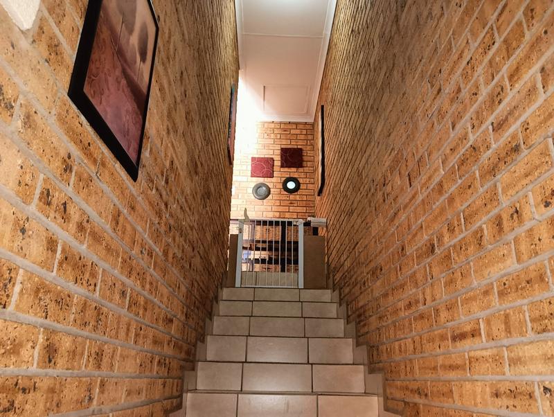 To Let 2 Bedroom Property for Rent in Rangeview Gauteng