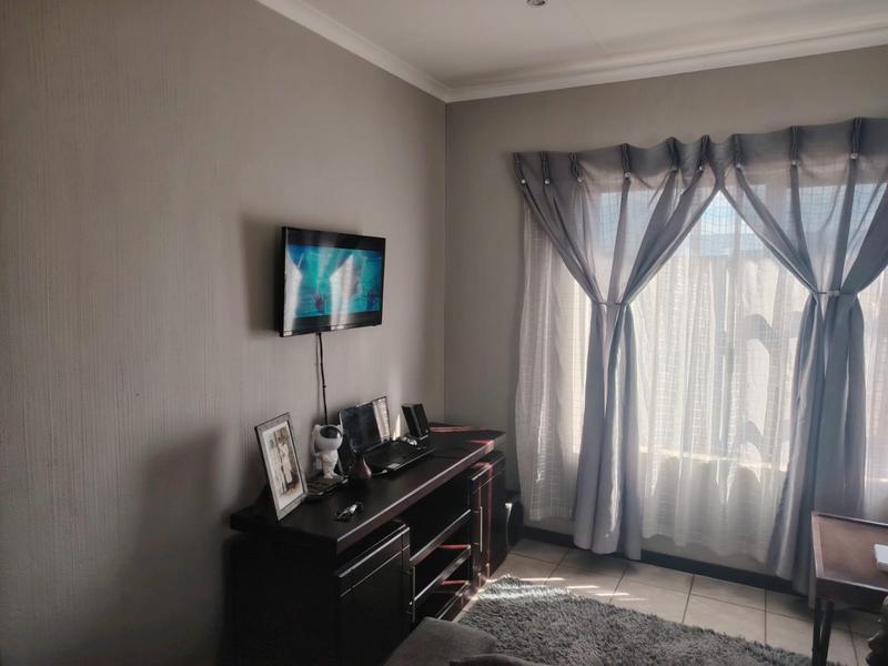 To Let 2 Bedroom Property for Rent in Wilgeheuwel Gauteng