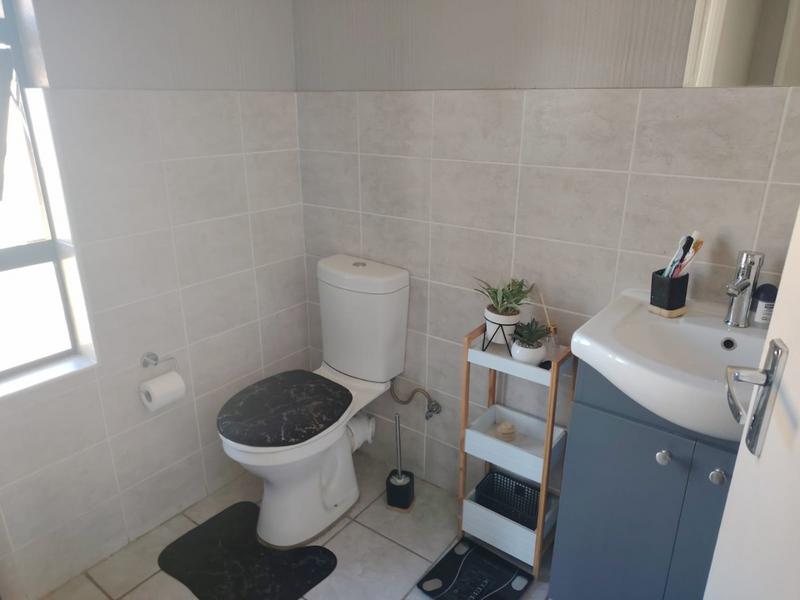 To Let 2 Bedroom Property for Rent in Wilgeheuwel Gauteng