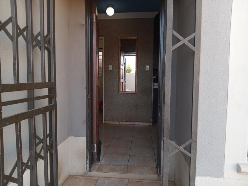 0 Bedroom Property for Sale in Aureus Gauteng