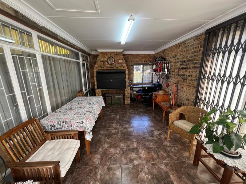 4 Bedroom Property for Sale in Greenhills Gauteng