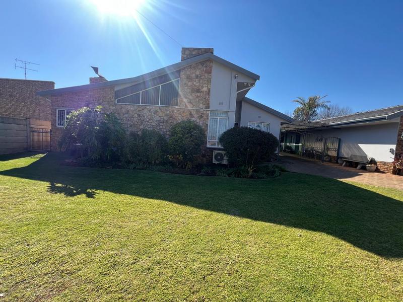 4 Bedroom Property for Sale in Greenhills Gauteng