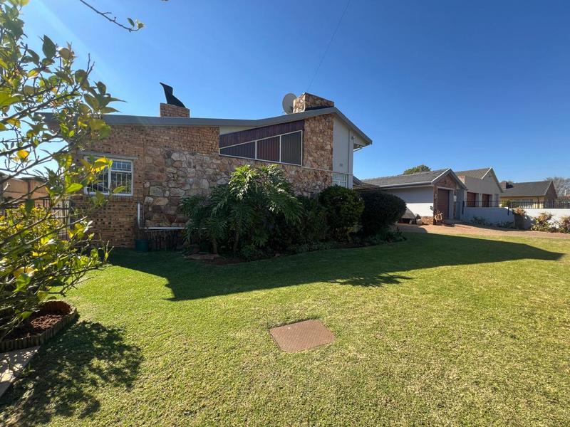 4 Bedroom Property for Sale in Greenhills Gauteng