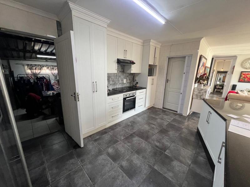 3 Bedroom Property for Sale in Greenhills Gauteng
