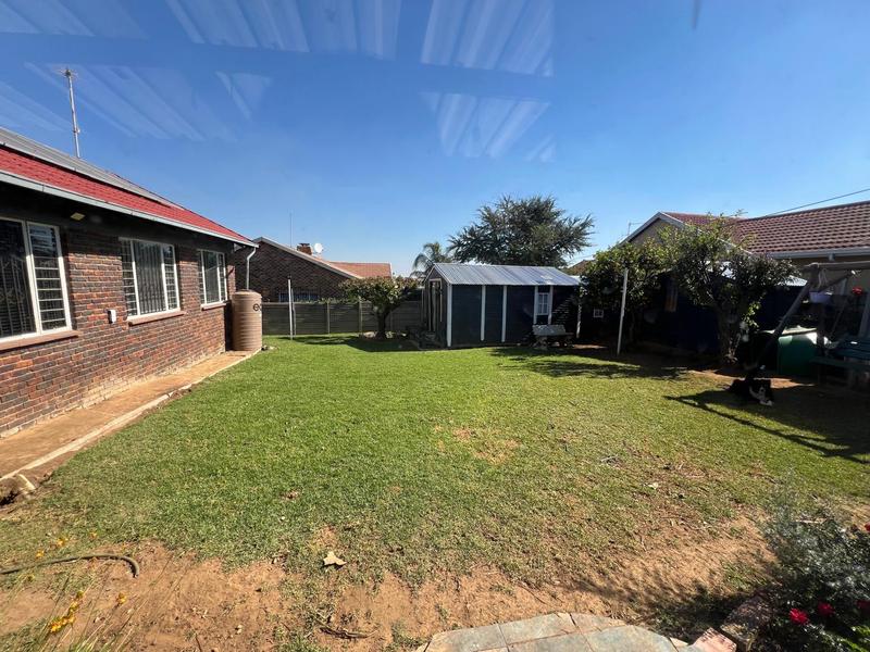 3 Bedroom Property for Sale in Greenhills Gauteng