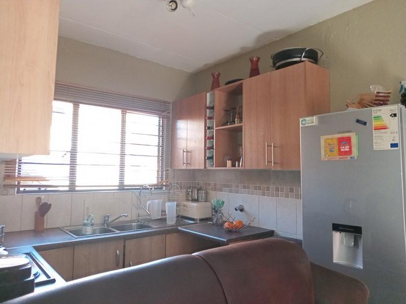 2 Bedroom Property for Sale in Greenhills Gauteng