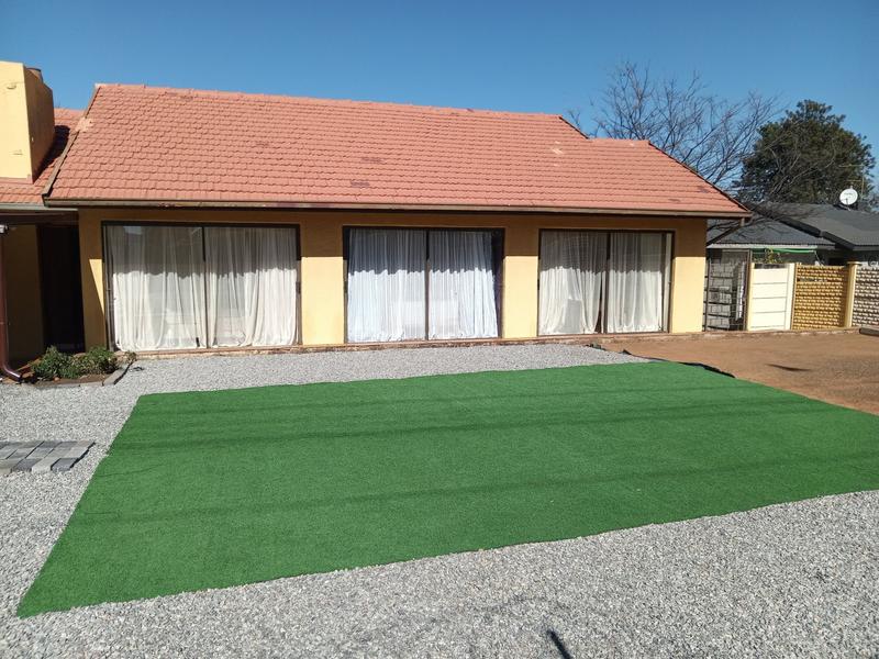 4 Bedroom Property for Sale in Greenhills Gauteng