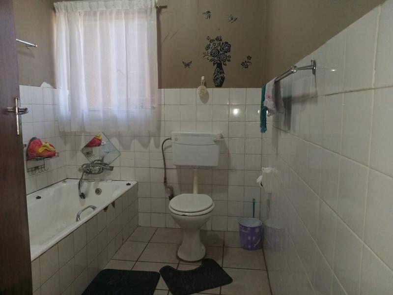 4 Bedroom Property for Sale in Greenhills Gauteng