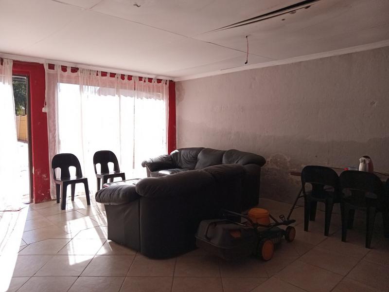 4 Bedroom Property for Sale in Greenhills Gauteng